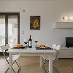 Sky Terrace By Apulia דירה בארי