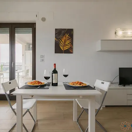 Sky Terrace By Apulia Apartment Bari